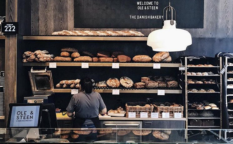 Ole and Steen bakery counter